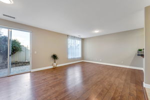 11031 Lamour Ln, Reno, NV 89521, USA Photo 6