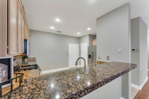 11031 Lamour Ln, Reno, NV 89521, USA Photo 9