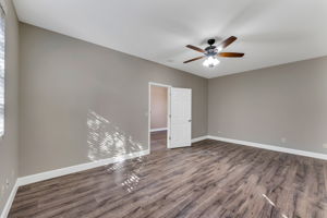 11031 Lamour Ln, Reno, NV 89521, USA Photo 18