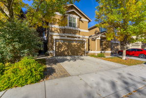 11031 Lamour Ln, Reno, NV 89521, USA Photo 2