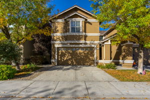 11031 Lamour Ln, Reno, NV 89521, USA Photo 1