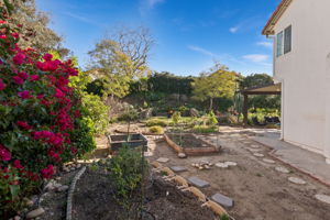 11039 Twin Pond Terr-46