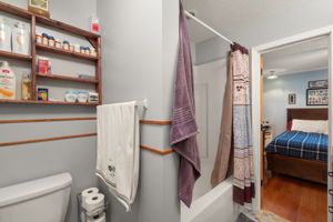  Photo 47