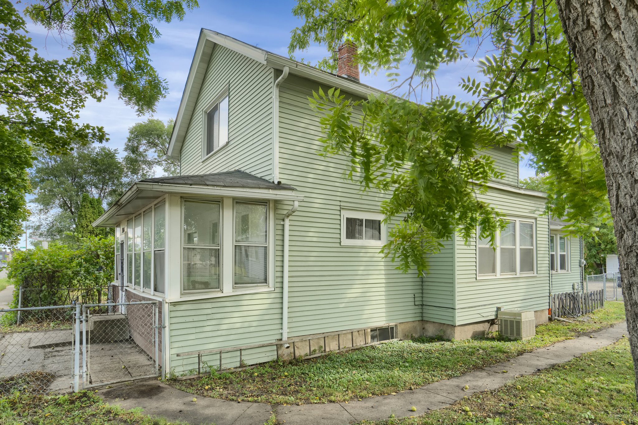 1104 7th St E, St Paul, MN 55106, USA Photo 2