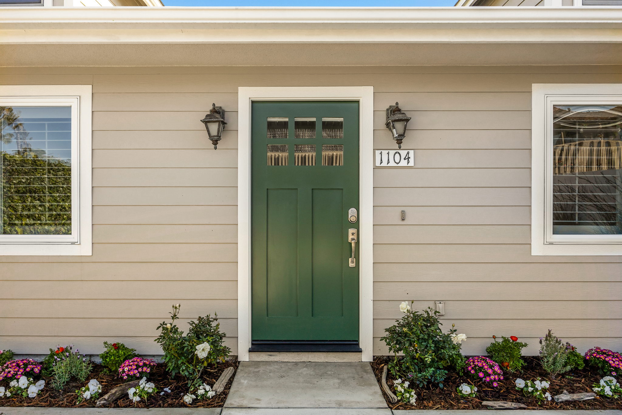 1104 Hingham Ln, Ventura, CA 93001, USA Photo 4