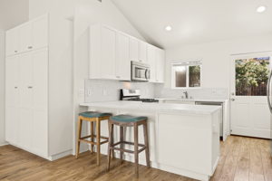 1104 Hingham Ln, Ventura, CA 93001, USA Photo 9