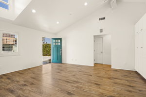 1104 Hingham Ln, Ventura, CA 93001, USA Photo 5