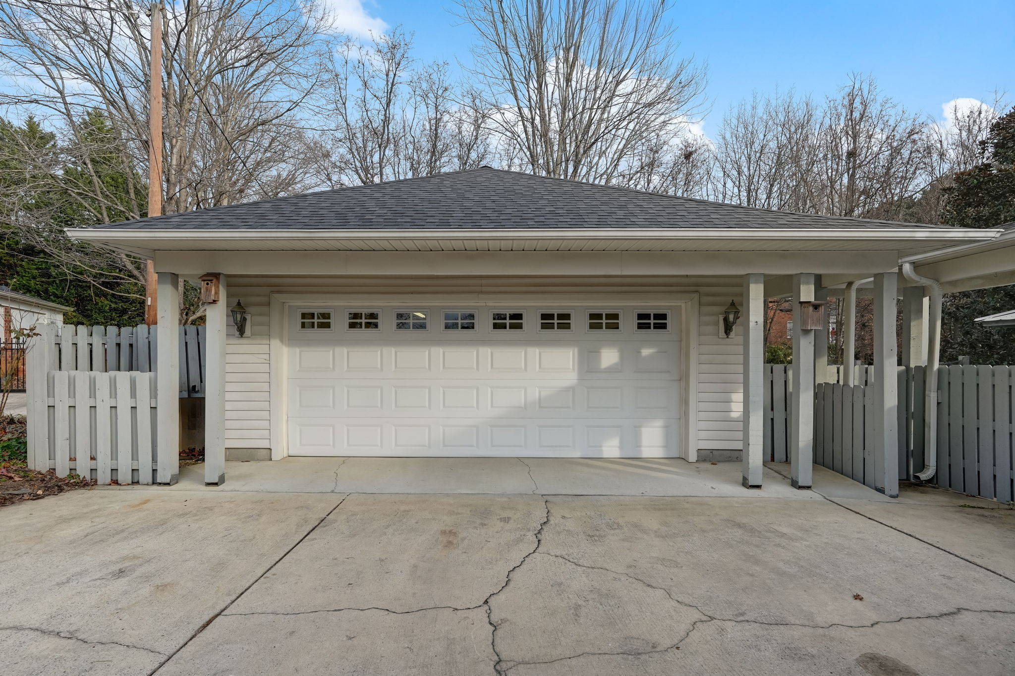 Detached Garage