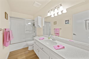  Photo 31