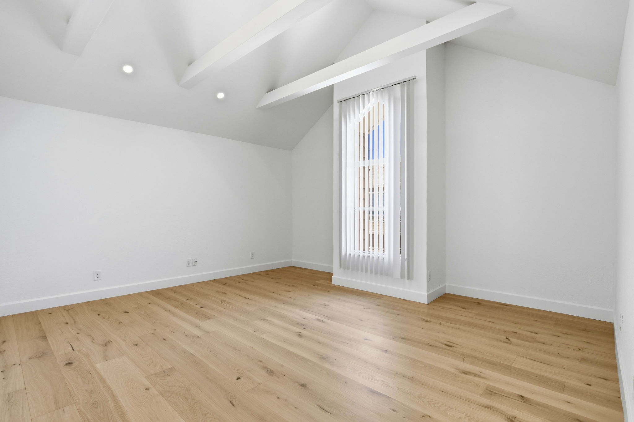 015_F8_1104 Lautrec Terrace