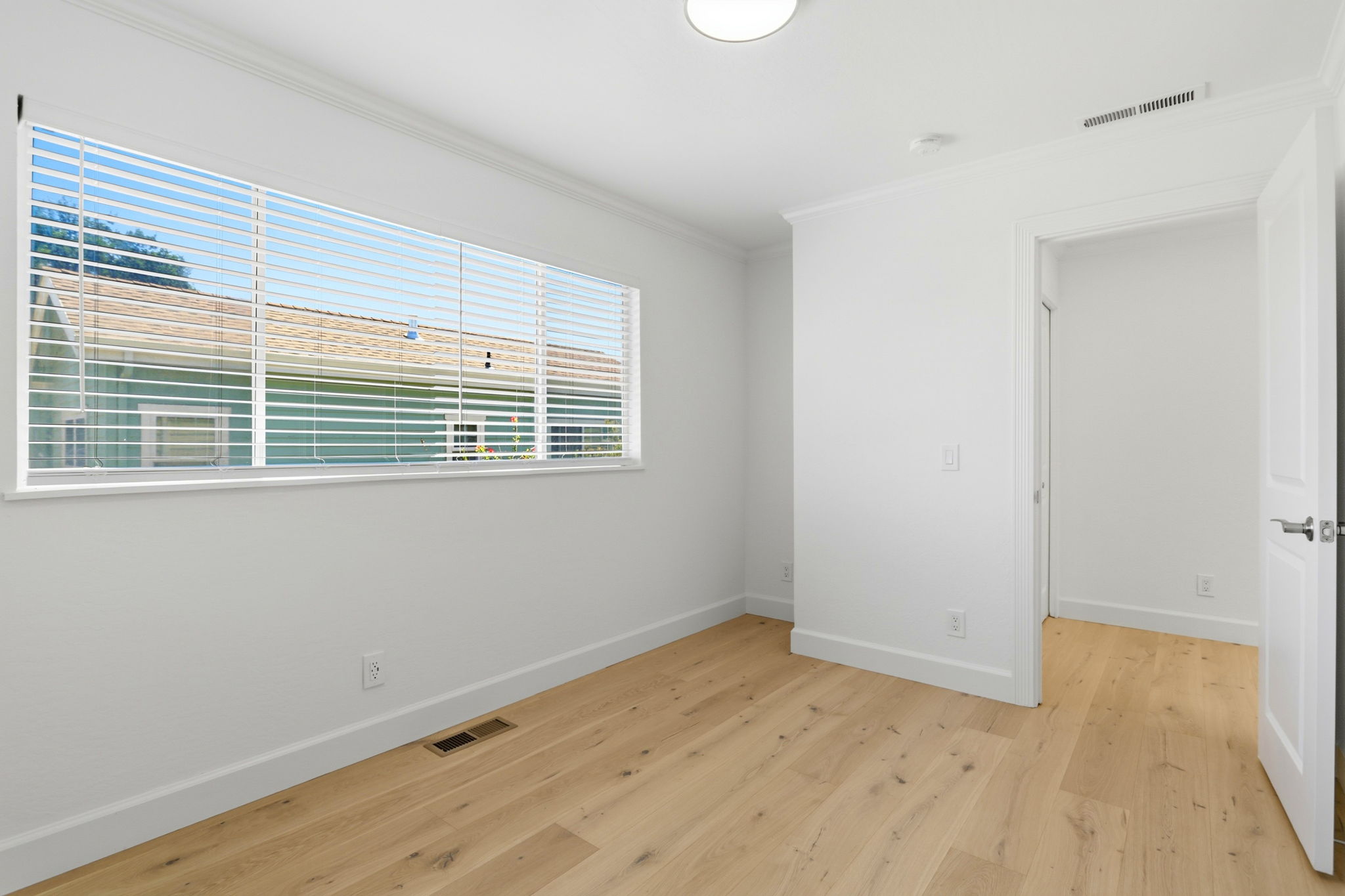 024_F8_1104 Lautrec Terrace