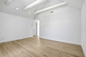 017_F8_1104 Lautrec Terrace
