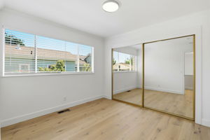 020_F8_1104 Lautrec Terrace