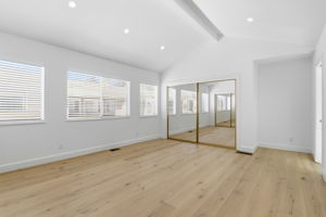 025_F8_1104 Lautrec Terrace