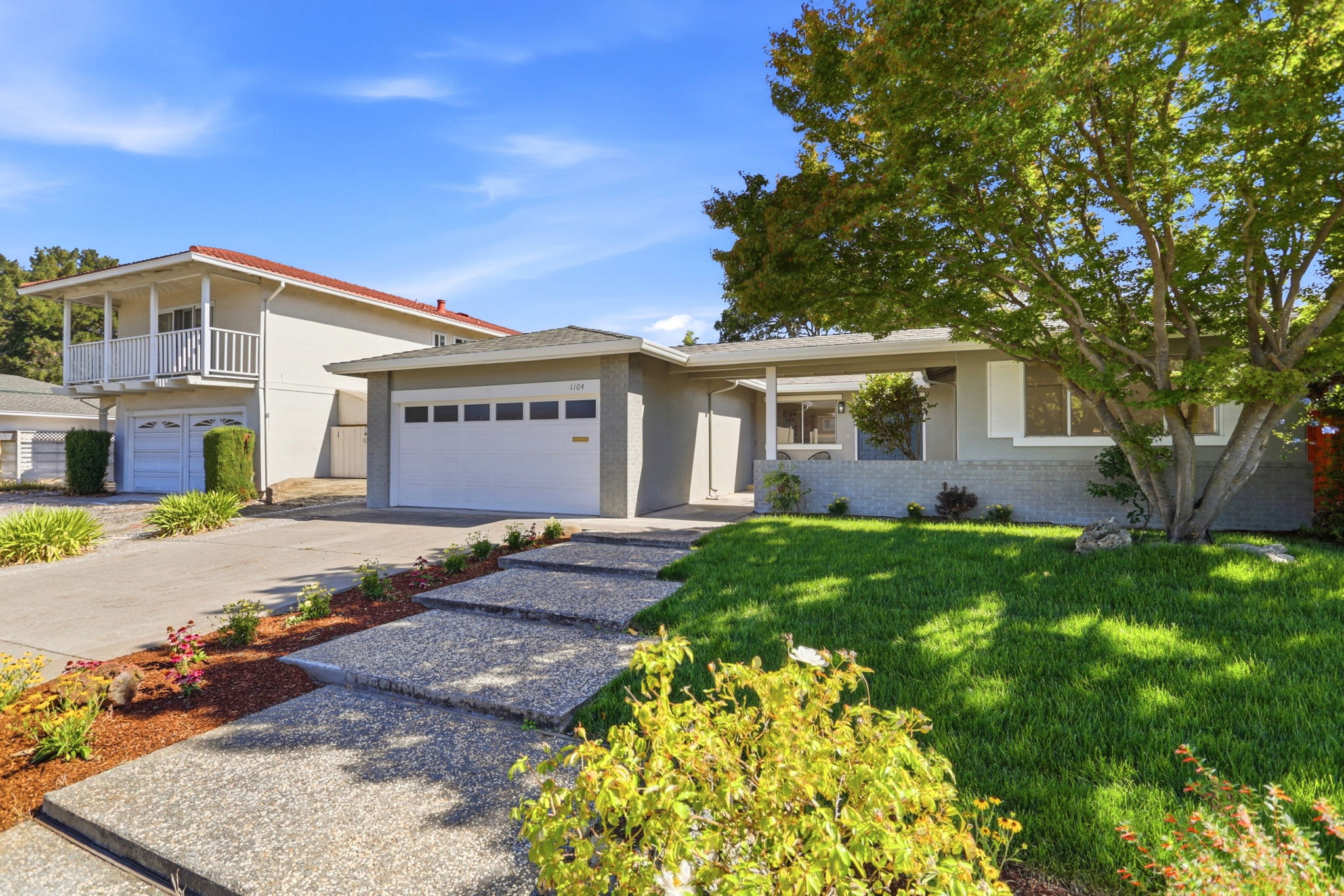 003_F8_1104 Lillick Dr