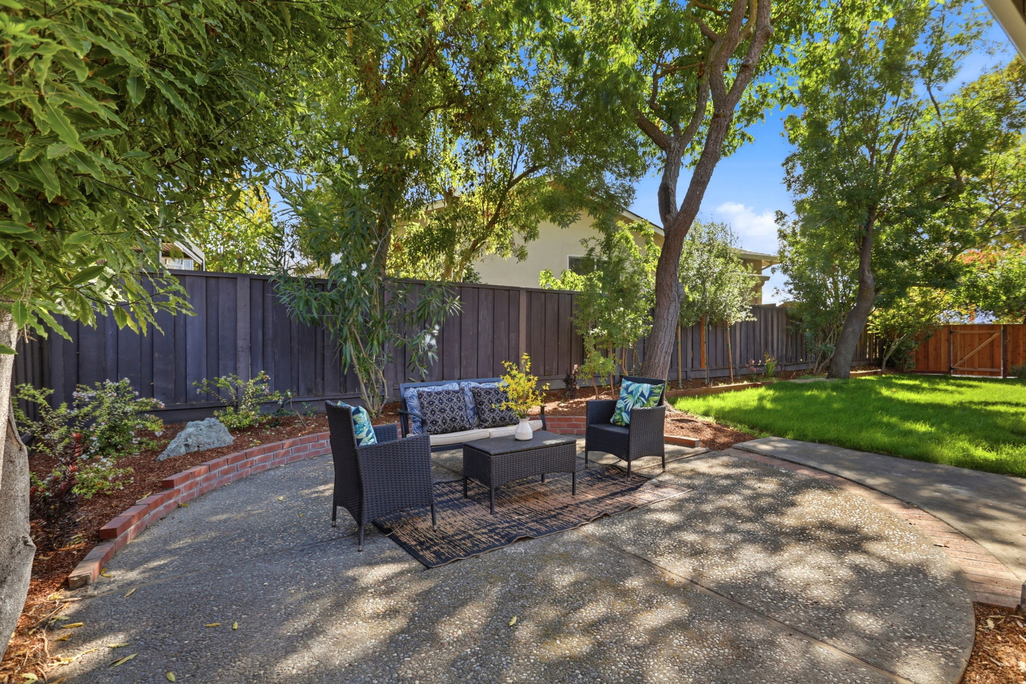 034_F8_1104 Lillick Dr