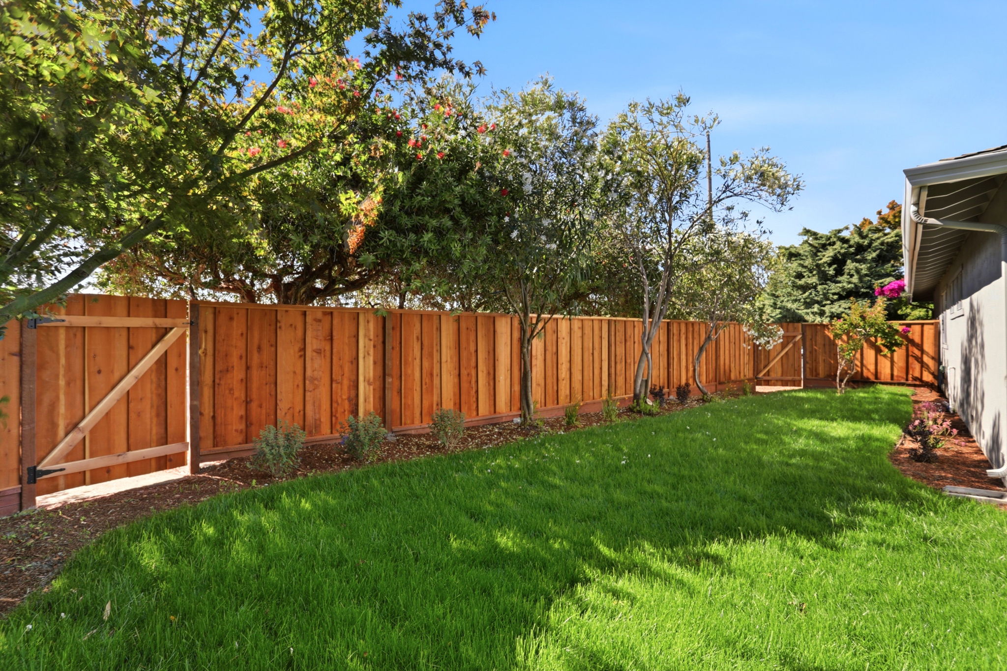 040_F8_1104 Lillick Dr