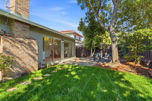 037_F8_1104 Lillick Dr