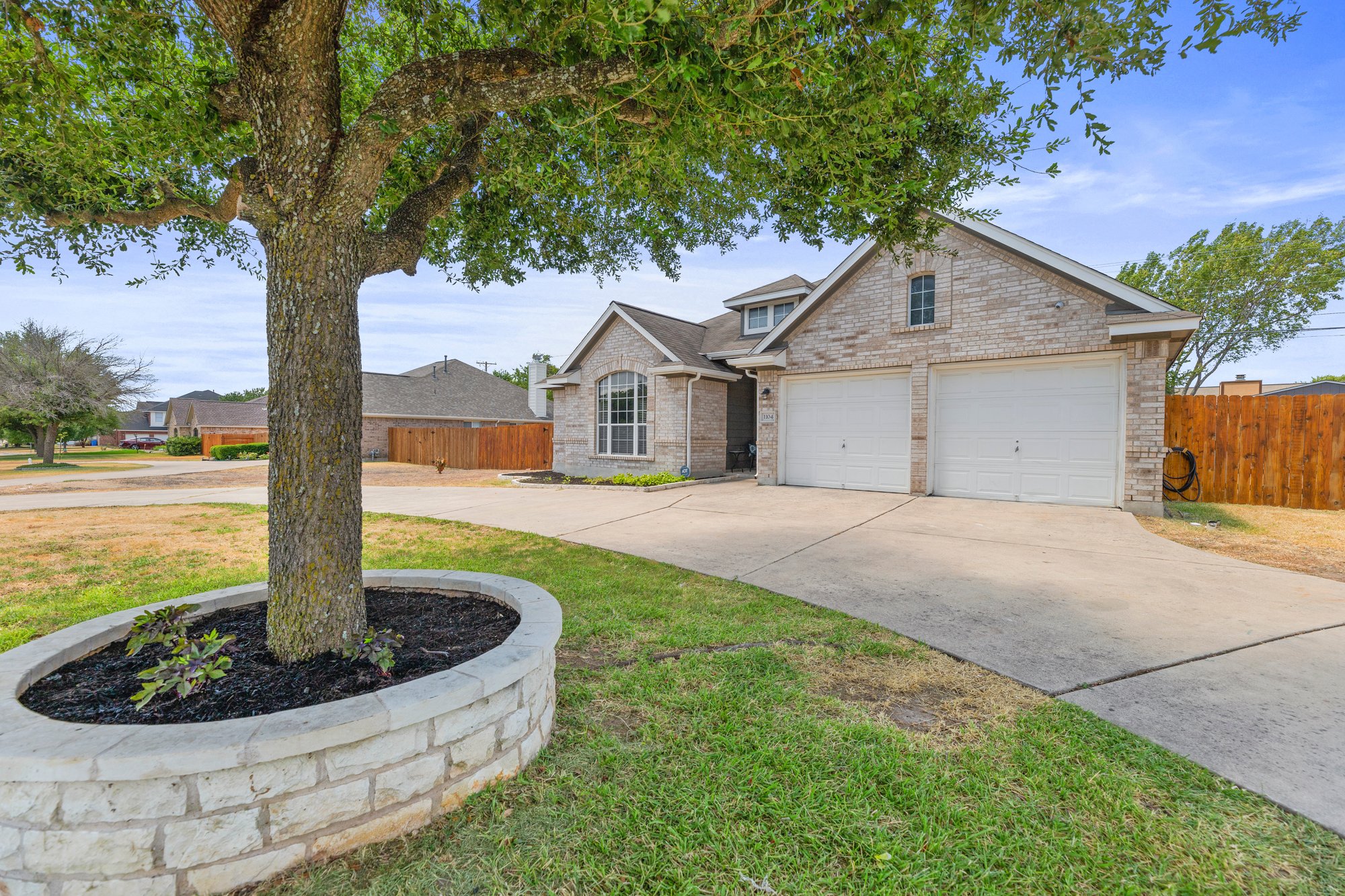 1104 N Railroad Ave, Pflugerville, TX 78660, USA Photo 3