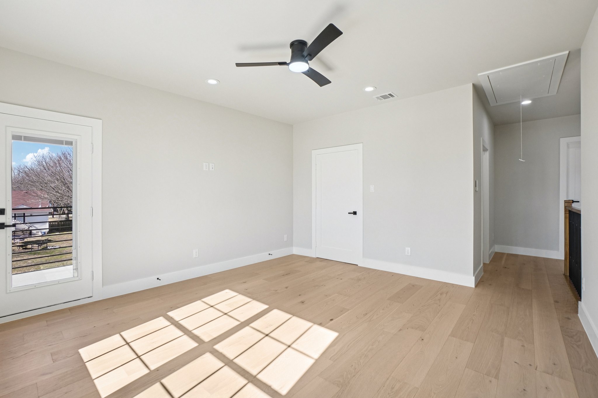 New St-L1202-028.jpg