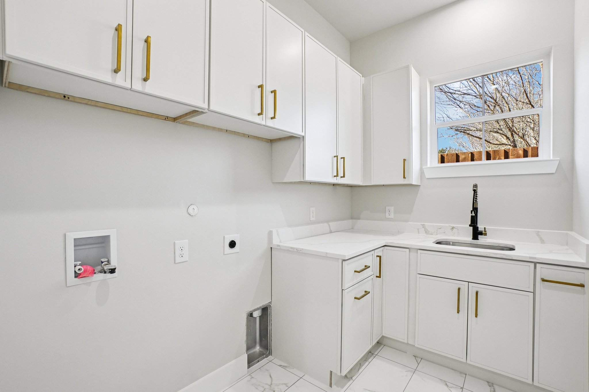 New St-L1202-041.jpg