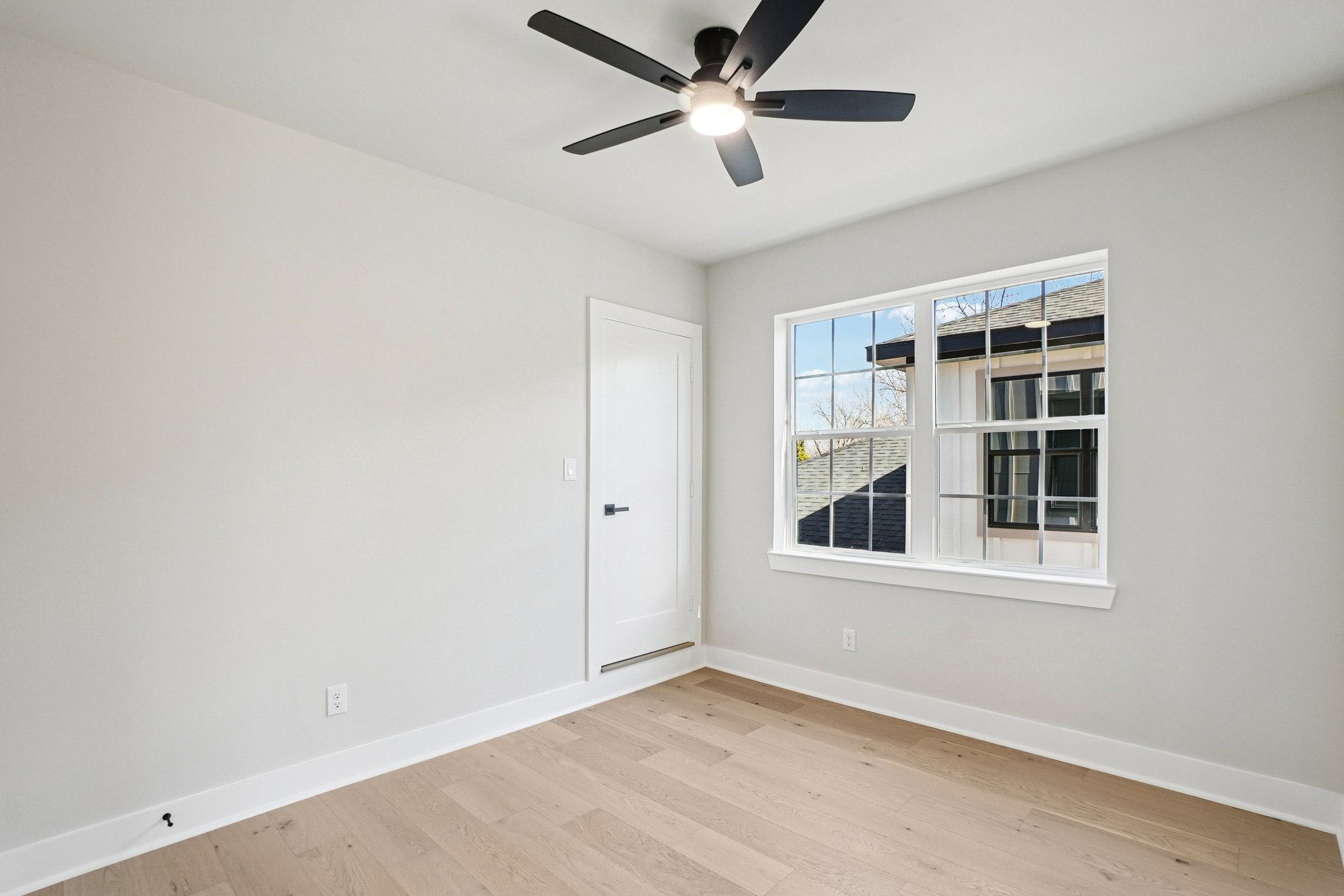 New St-L1202-045.jpg