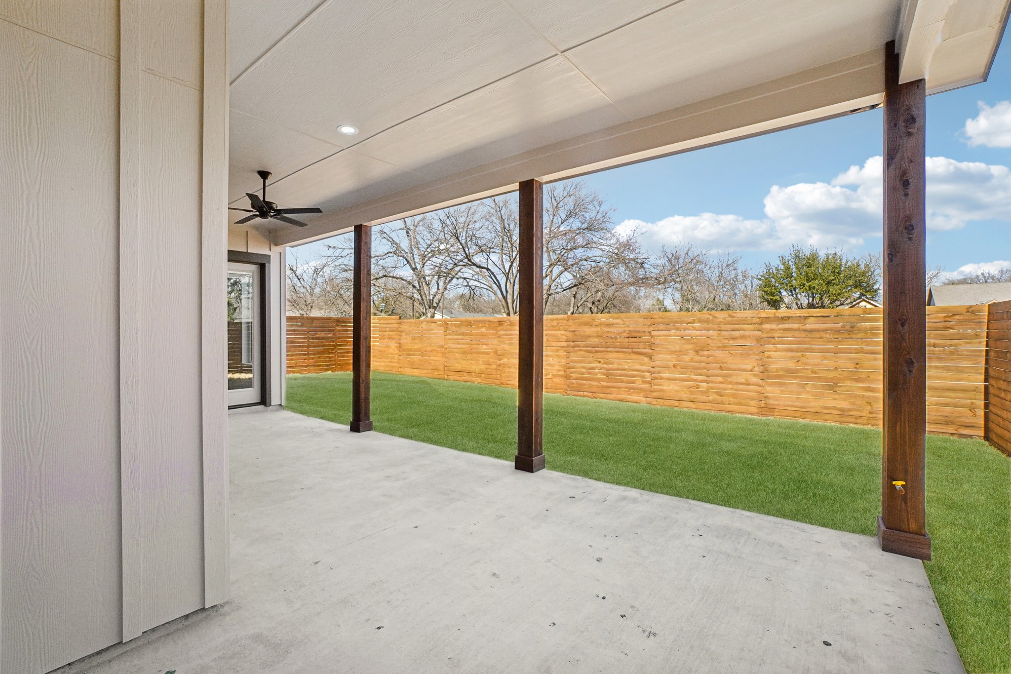 New St-L1202-055.jpg