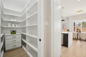 New St-L1202-023.jpg