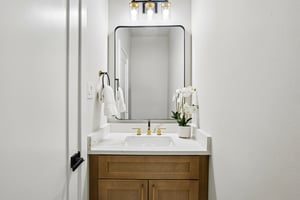 New St-L1202-030.jpg