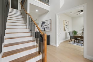 New St-L1402-005.jpg