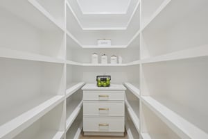 New St-L1402-010.jpg