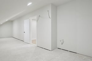 New St-L1402-014.jpg
