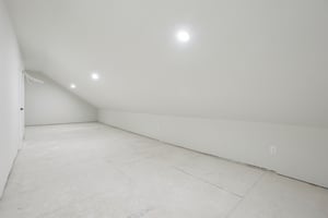 New St-L1402-015.jpg