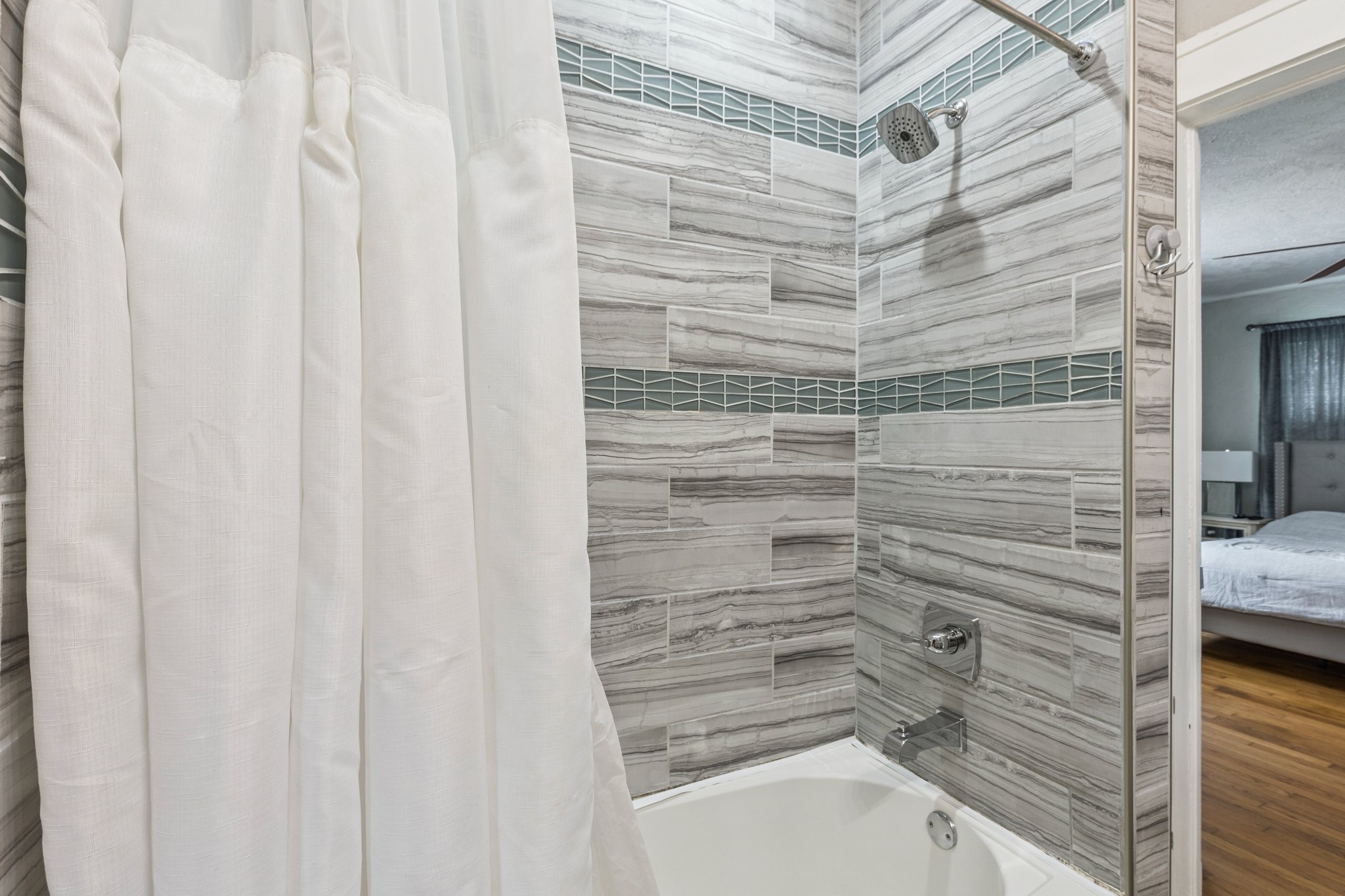 1104 NW 34th St_026.jpg