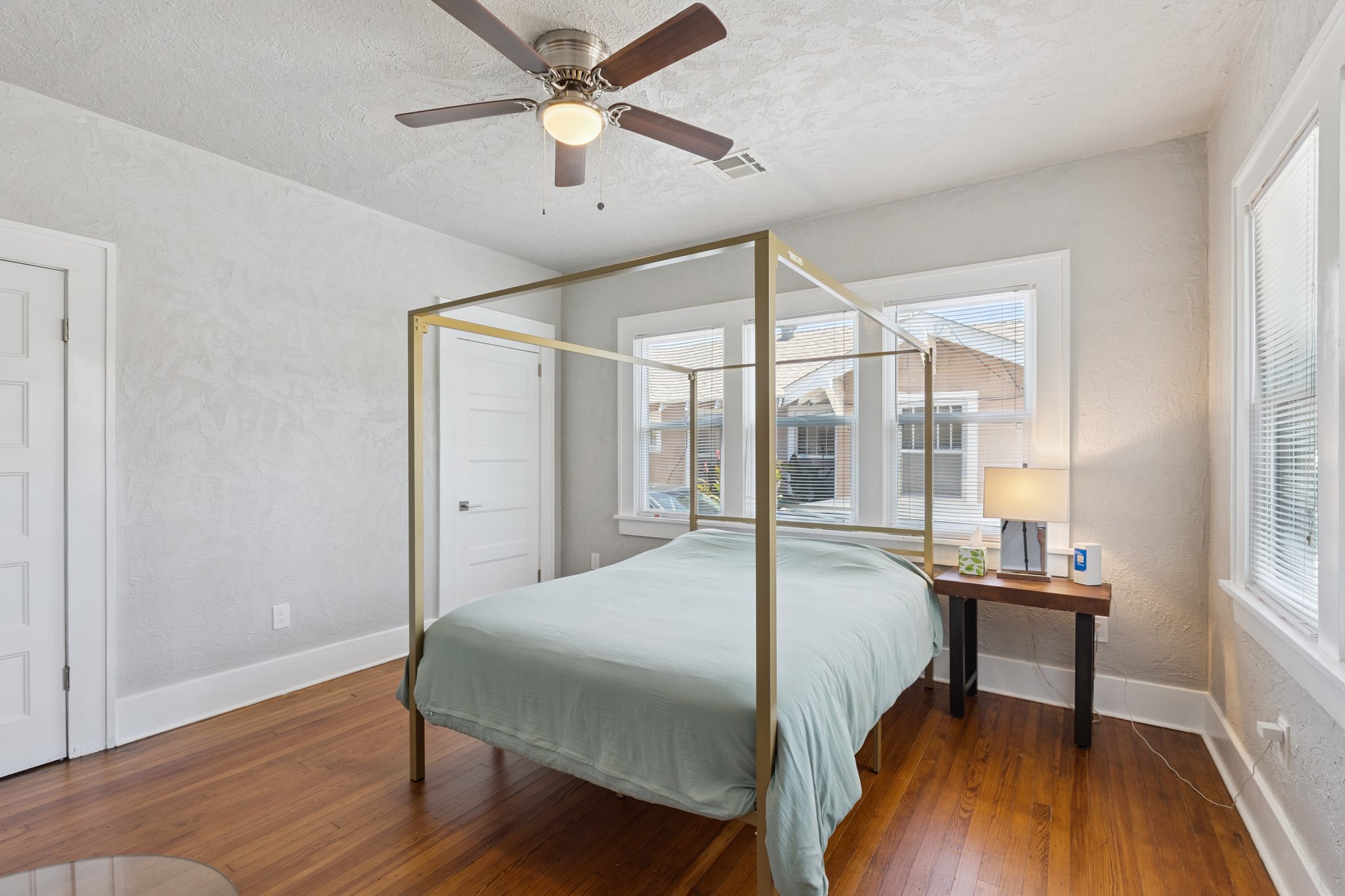 1104 NW 34th St_012 (2).jpg