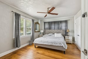 1104 NW 34th St_023.jpg