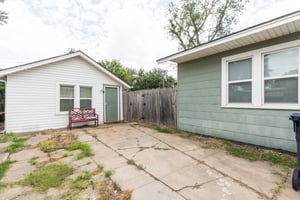 1104 NW 34th St_036.jpg