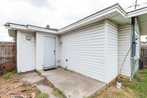 1104 NW 34th St_037.jpg