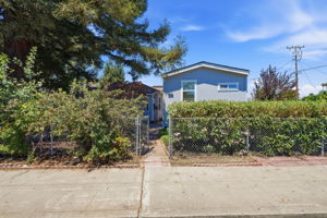 001_F8_1104 Palm Ave