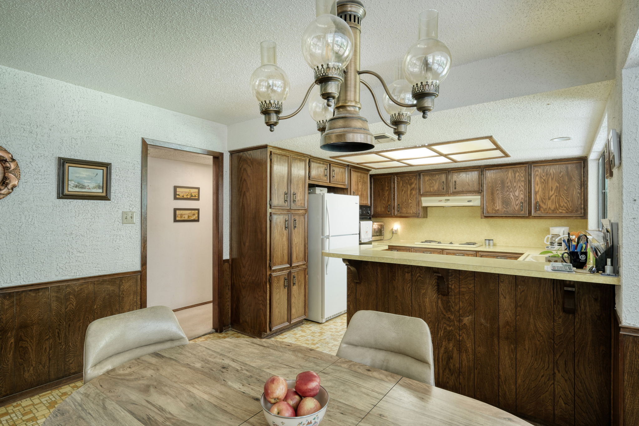 Dining/Kitchen