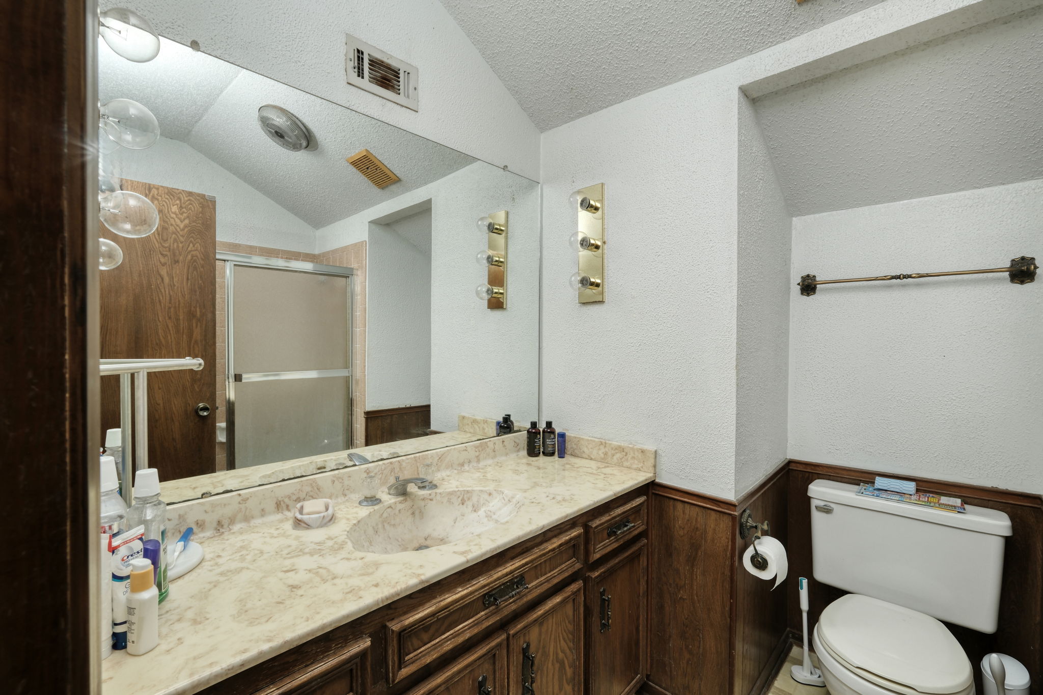 Upstairs Bathroom