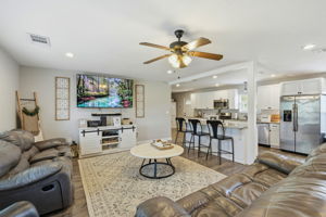 Living/Kitchen