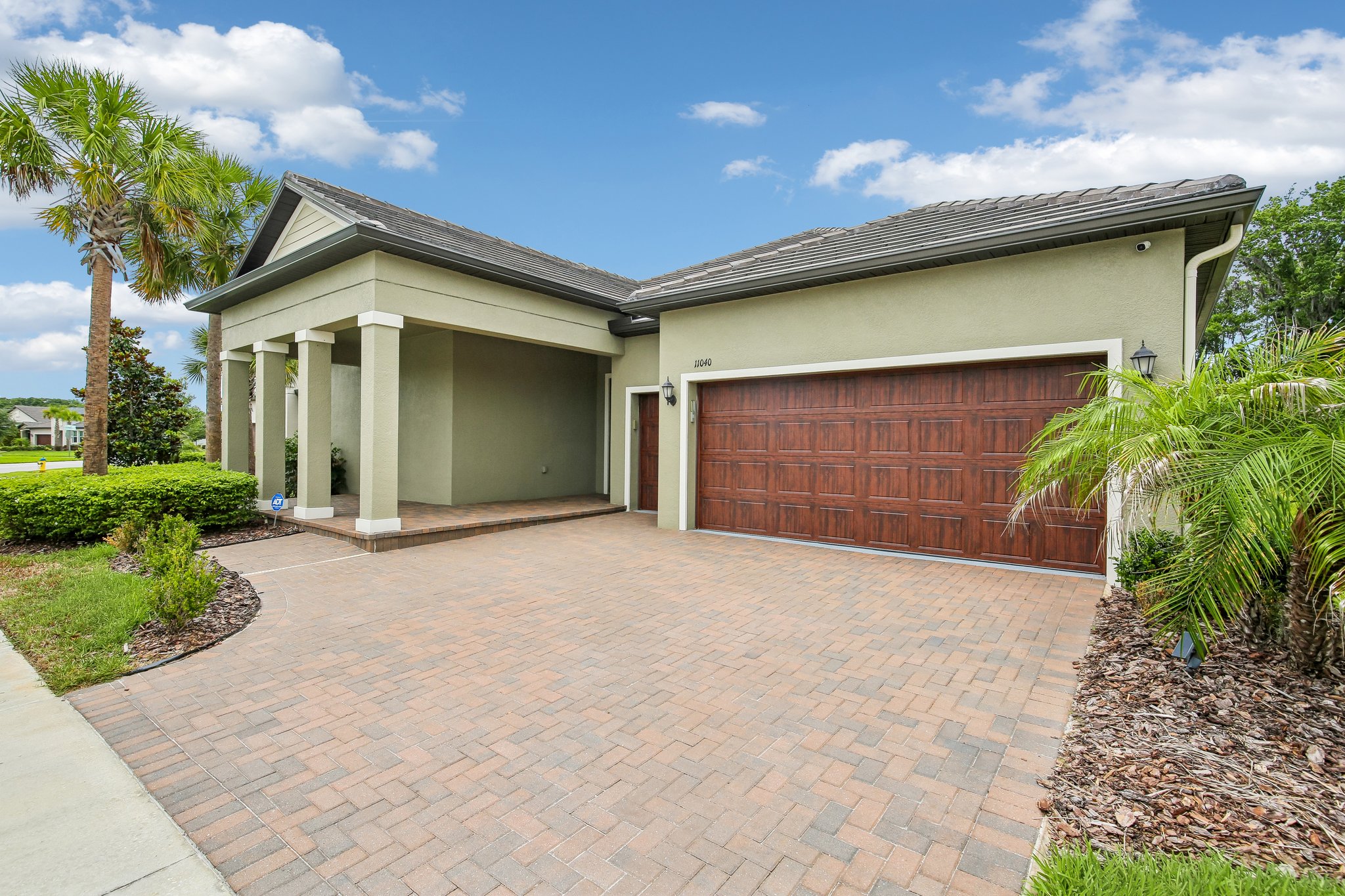 Banyan Breeze Blvd-S0106-002.jpg