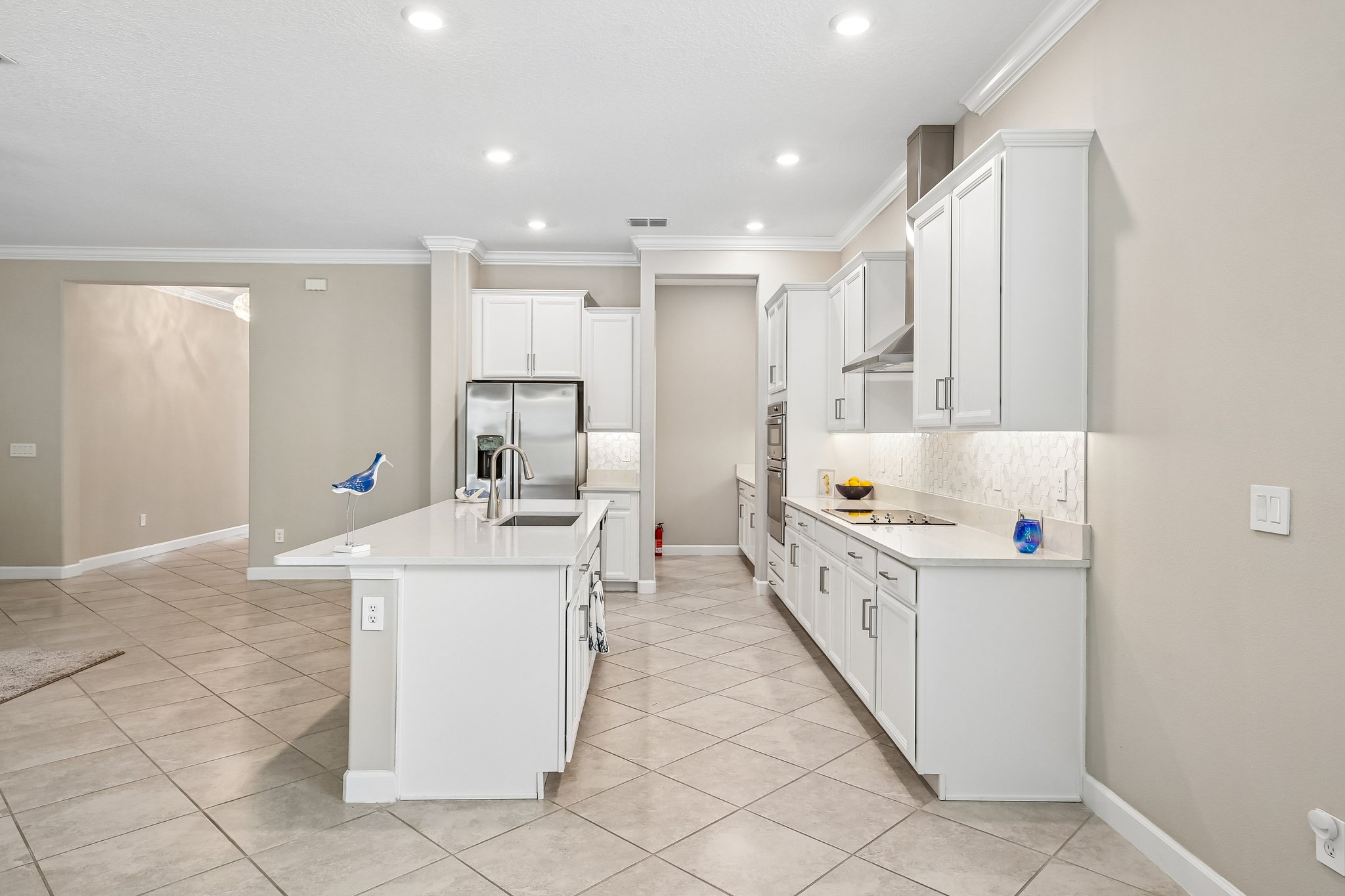 Banyan Breeze Blvd-S0106-011.jpg