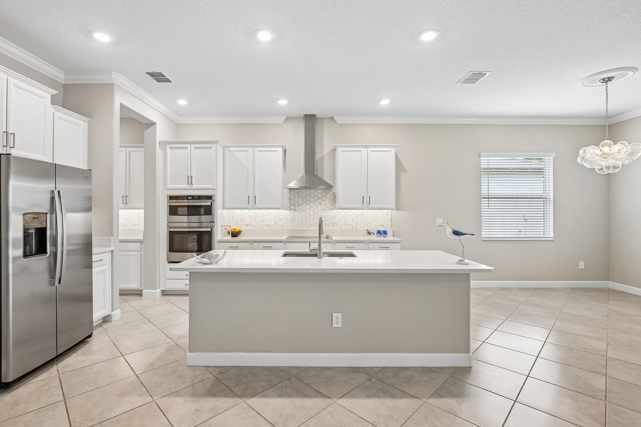 Banyan Breeze Blvd-S0106-014.jpg