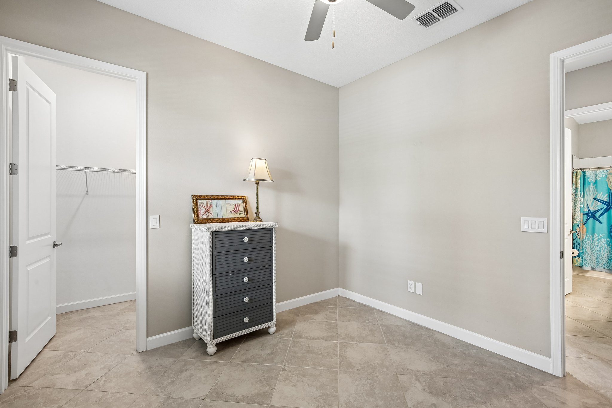 Banyan Breeze Blvd-S0106-040.jpg