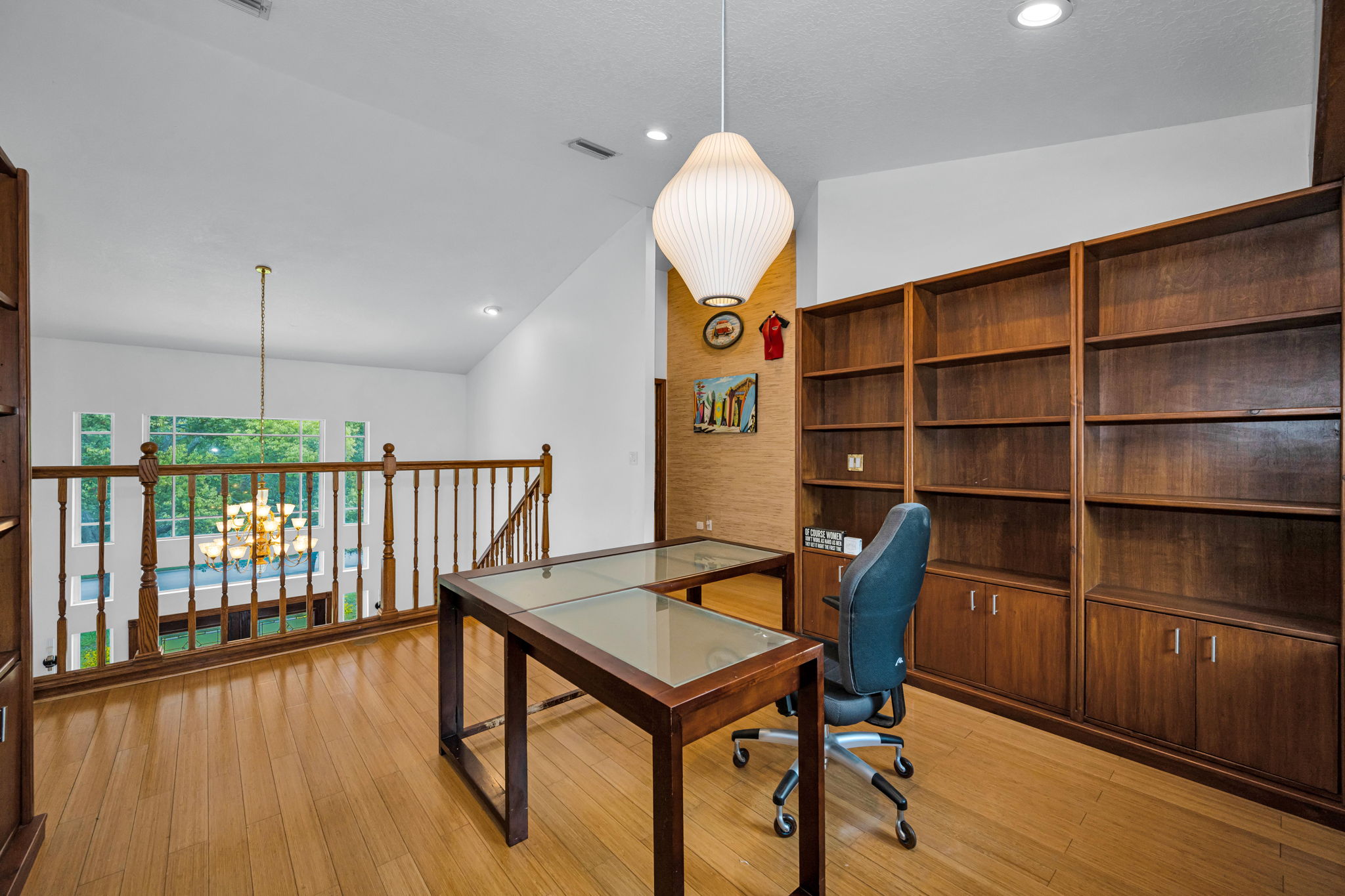 Upper Level Loft 3