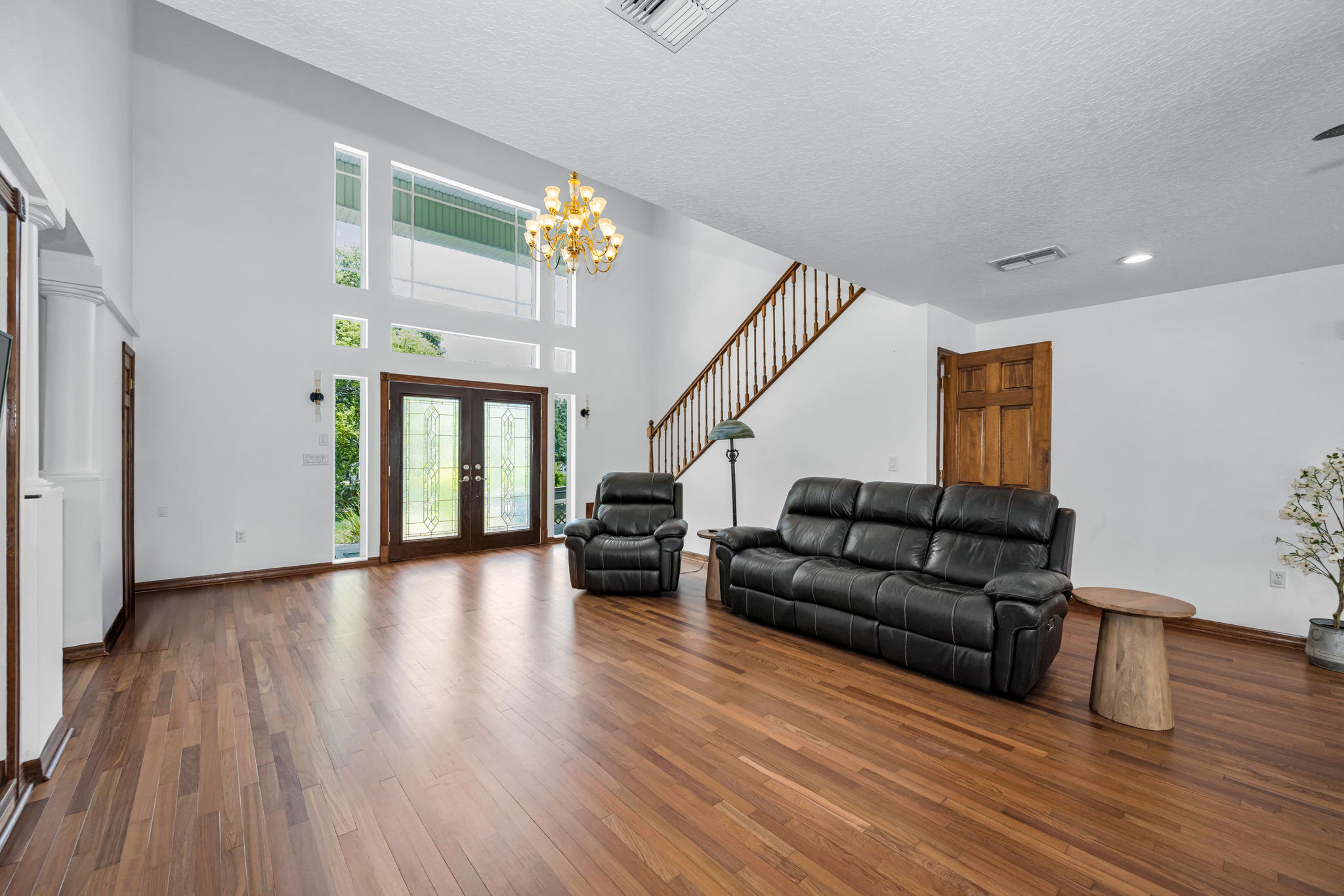 Living Room 4