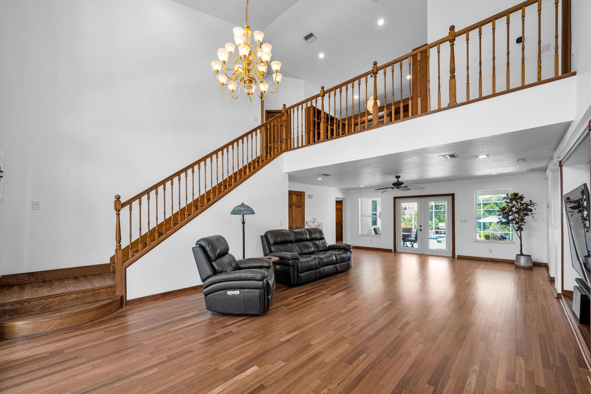 Living Room 6