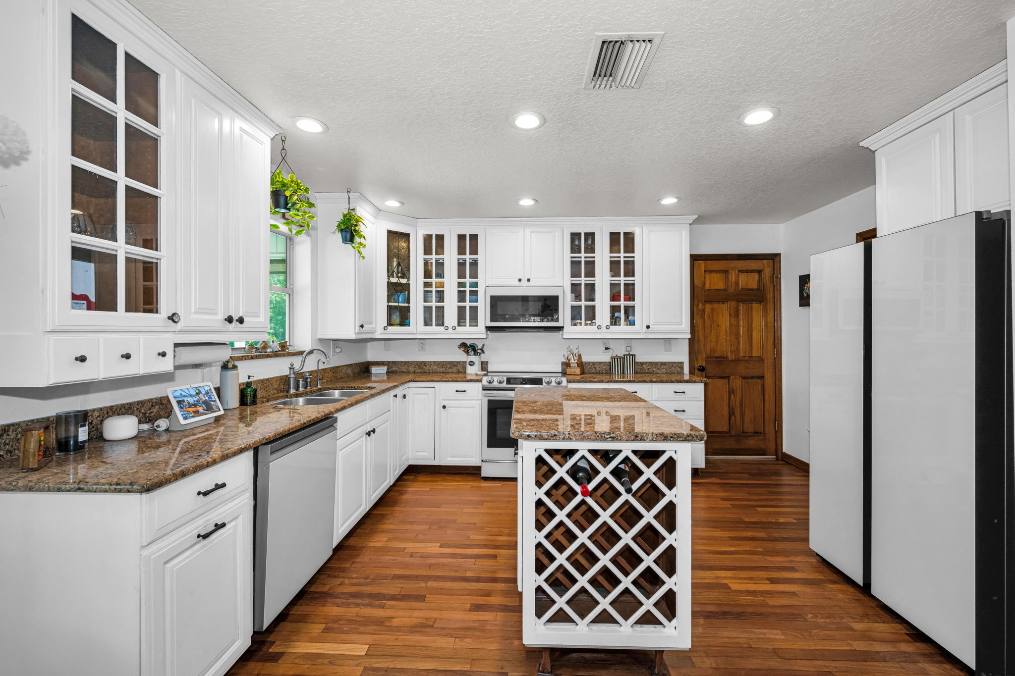 Kitchen 4